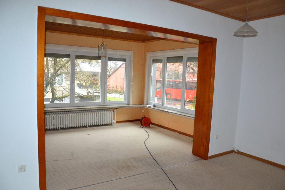 Für den Handwerker/MFH 217 m² mit Geschäft 87 m²/ Freie ca. 130 m² Whg. /Fairer Preis in Barsinghausen