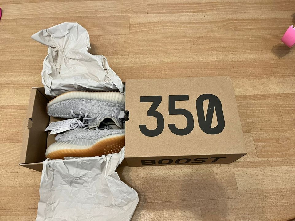 YEEZY - adidas Yeezy Boost 350 V2- Sesame EU 36 in Mülheim (Ruhr)