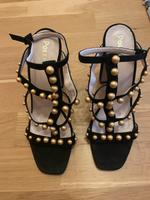 Pollini Sandalen Schuhe in Gr.38 Sachsen - Chemnitz Vorschau