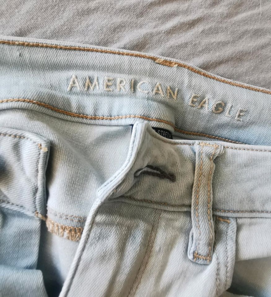 Destroyed Jeans von American Eagle in Elmshorn