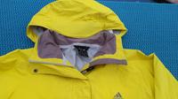 Neuwertige Outdoor Jacke Adidas Regenfest Gr.42 Sachsen - Frohburg Vorschau
