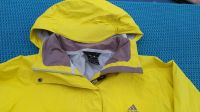 Neuwertige Outdoor Jacke Adidas Regenfest Gr.42 Sachsen - Frohburg Vorschau