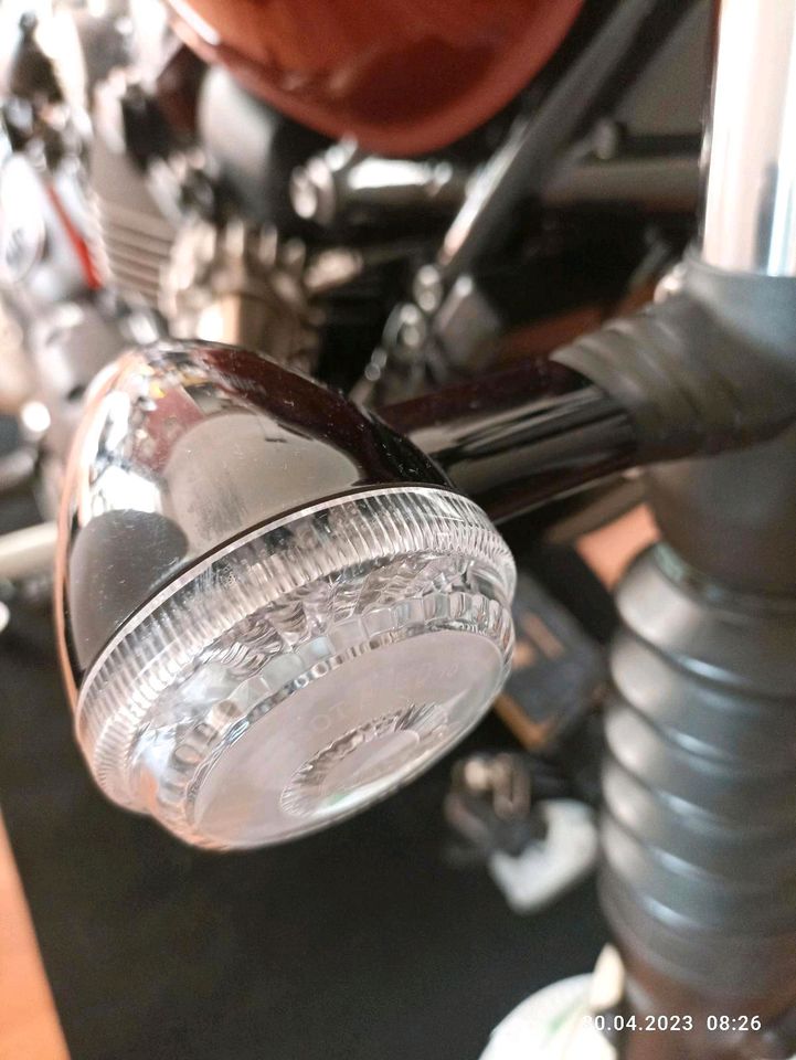 Triumph Bonneville Bobber Blinker Rücklicht Kennzeichen Halterung in Wangen im Allgäu