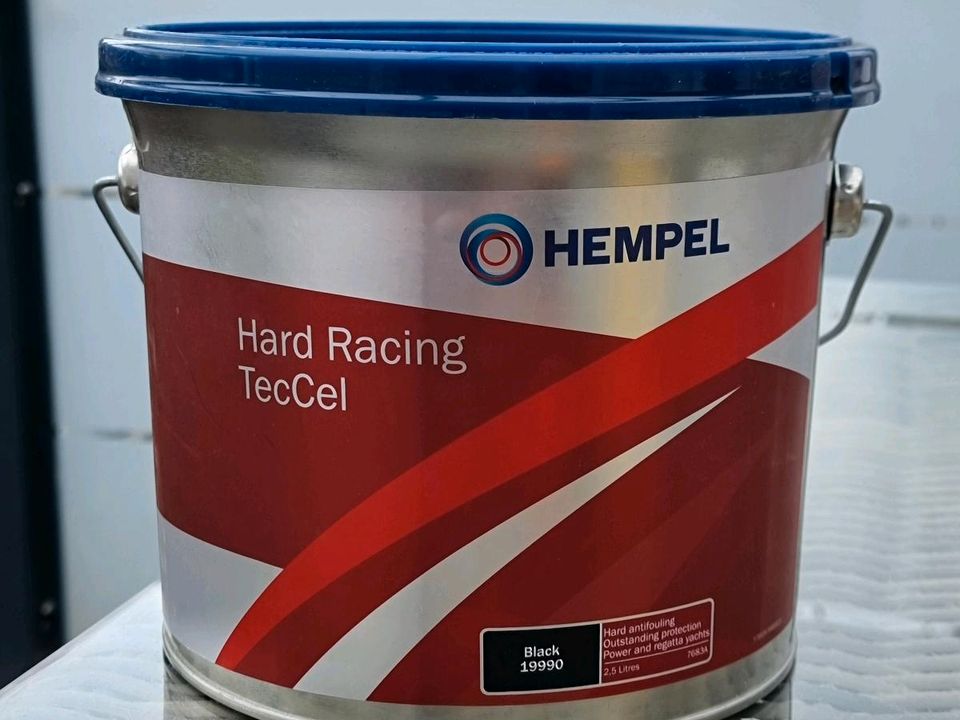2,5l Hempel Hard Racing TecGel - Antifouling aus 2024 in Großenaspe