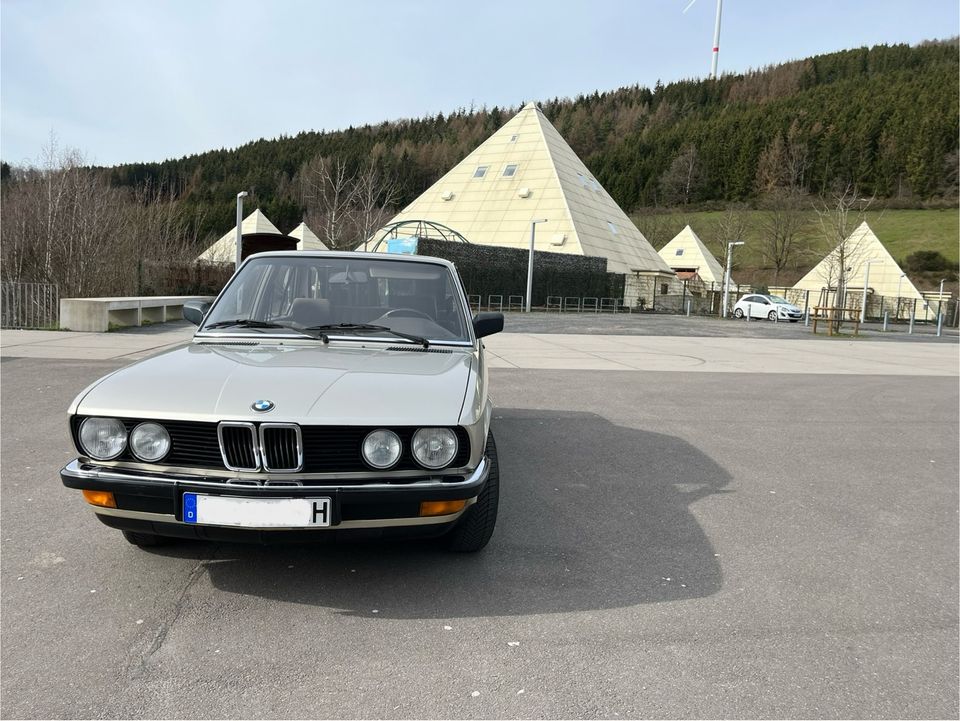 BMW E28 520i in Kirchhundem