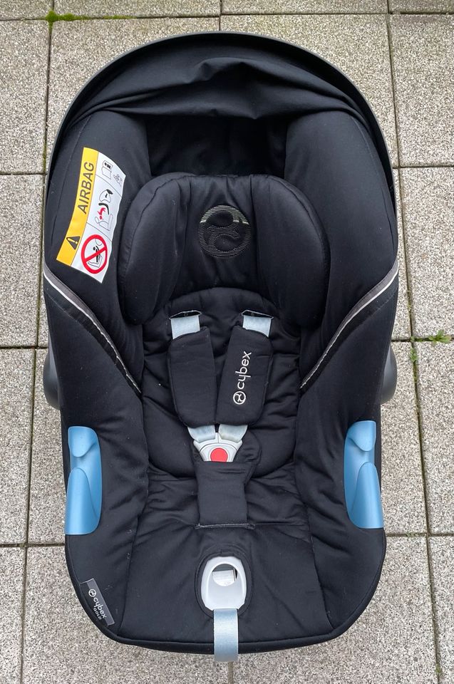 Cybex ATON 5 Babyschale (inkl. Neugeborenen Einsatz) in Hamburg