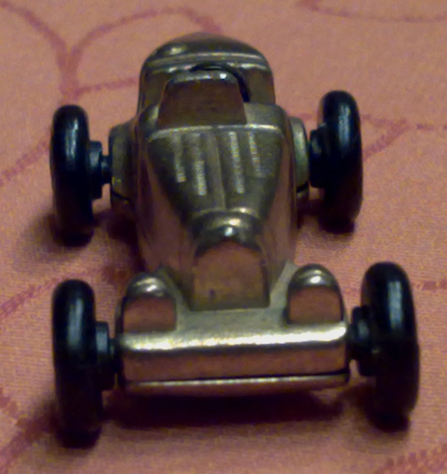 Ferrero Metall Oldtimer Ü-Ei Figur Rennauto Messing in Waake