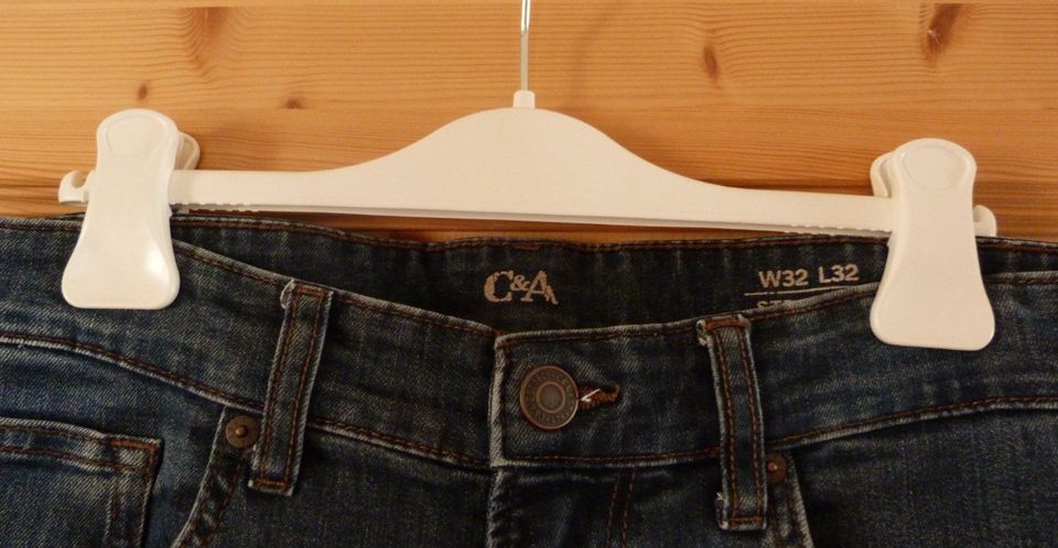 2x C&A Jeans Straight W32/L32, neuwertig in Mildenau