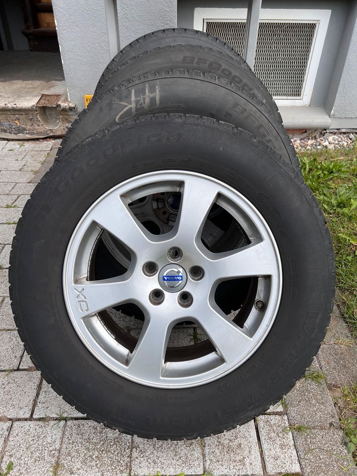 4x Winter Komplettautoreifen Orig 17“Alu Felge Volvo/ BF Goodrich in Rostock