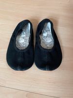 Turnschuhe Schläppchen Ballerinas Dresden - Trachau Vorschau