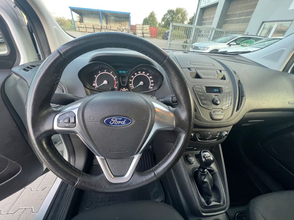 Ford TRANSIT COURIER TREND KLIMA PDC in Gerstungen