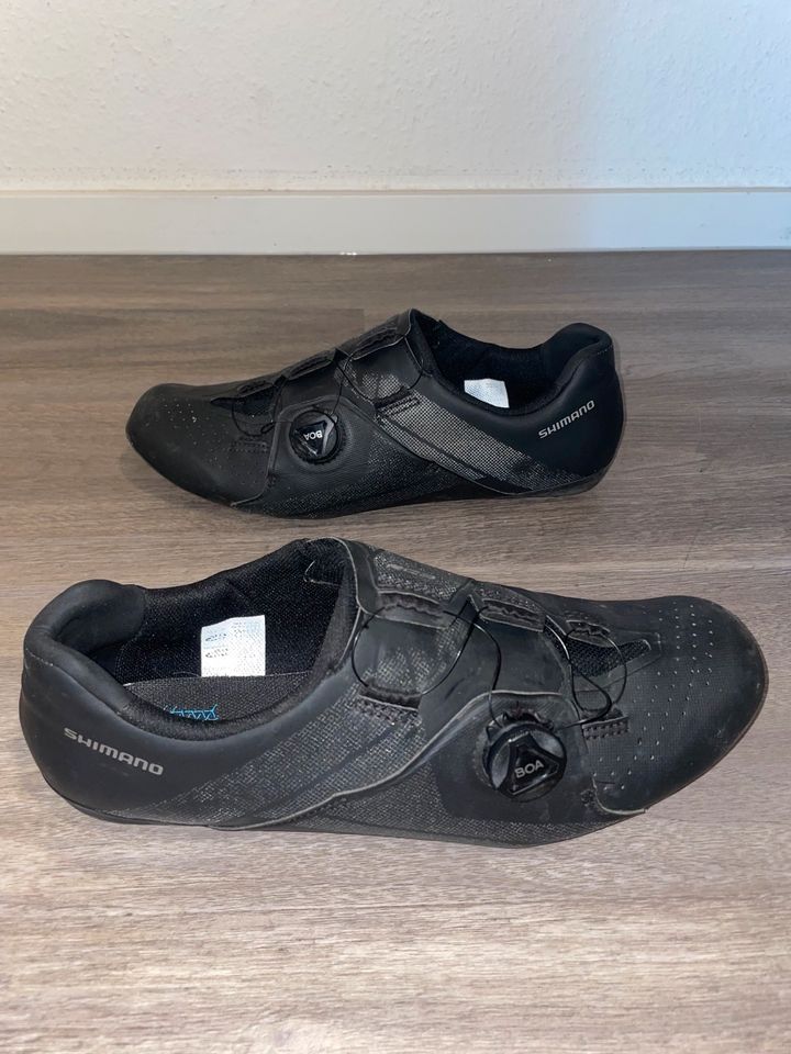 Shimano RC3 Rennradschuhe Schwarz in Hamburg