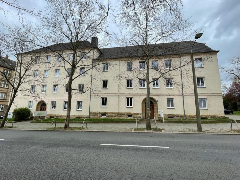 Mehrfamilienhaus in Zeitz mit bis zu 10 % Rendite und Entwicklungspotential! Provisionsfrei! in Zeitz