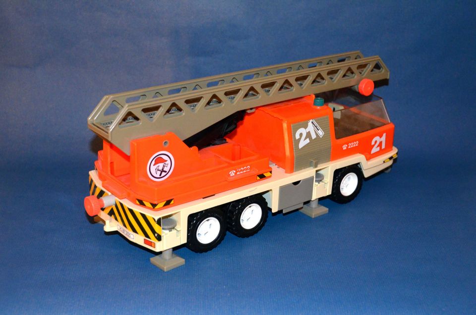 Playmobil Feuerwehr (Leiterwagen, Löschfahrzeug, Auto) - Konvolut in Leichlingen