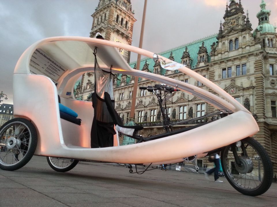 Fahrradtaxi - Rikscha Bastler,aktuell nicht fahrbereit in Hamburg in Hamburg