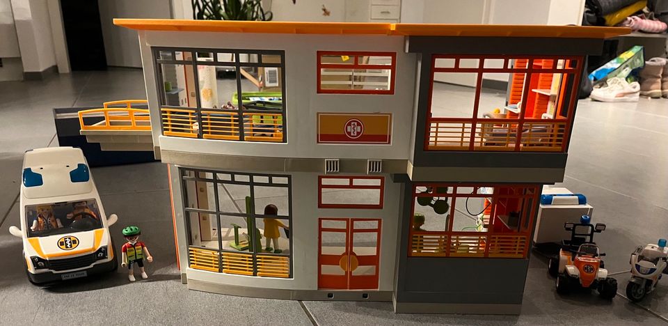 Kinderklinik Playmobil in Neuenburg am Rhein