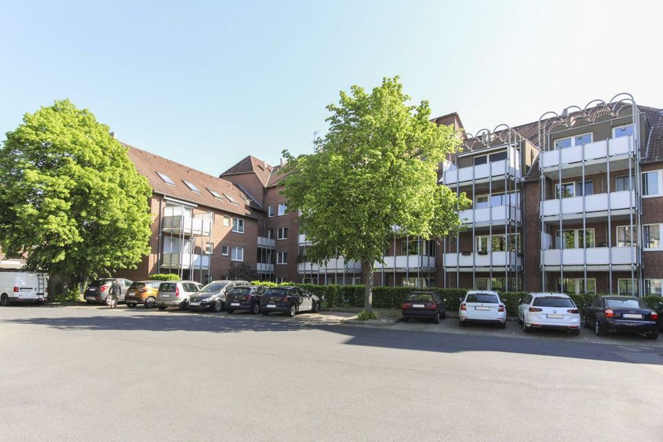 Nahe der Innenstadt: Hochparterre-Wohnung in sehr gutem Zustand mit Balkon und Carport-Stellpatz in Braunschweig