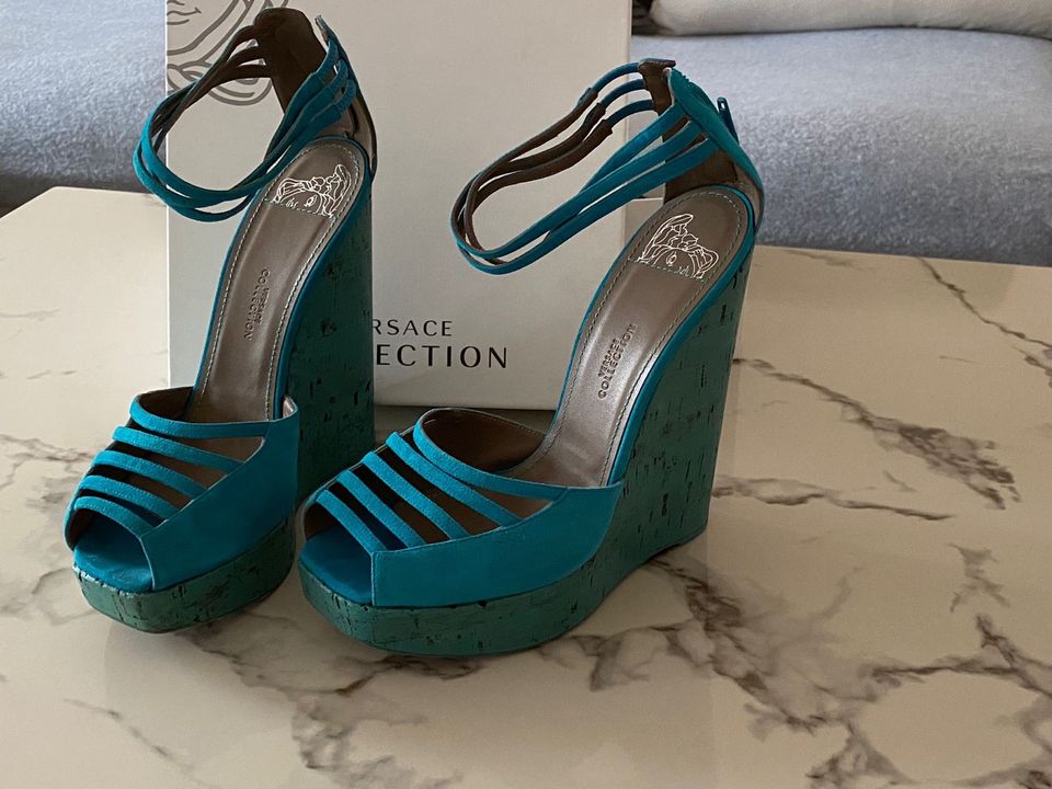 Versace Sandalen wedges Schuhe in Leipheim