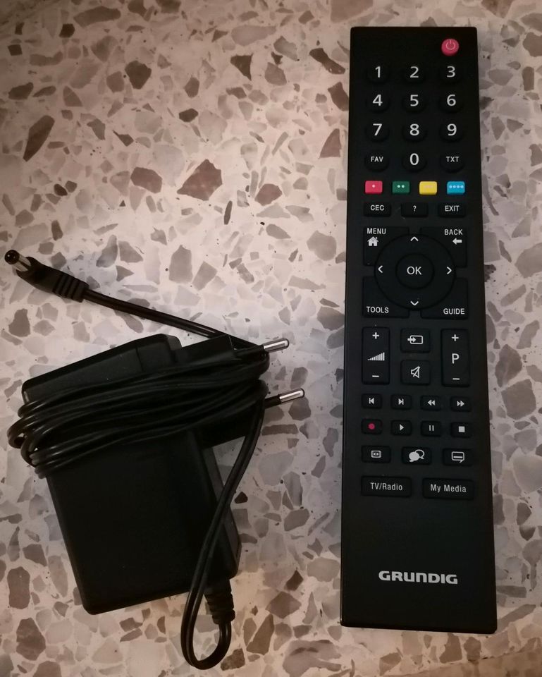 Grundig Fernseher 54,5 cm Diagonale gebraucht. in Stockelsdorf