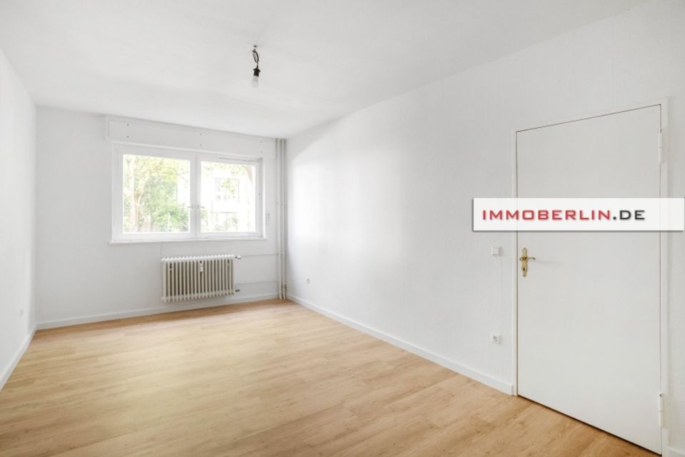 iIMMOBERLIN.DE - Sehr angenehme Wohnung mit Westloggia + Pkw-Stellplatz in Toplage zwischen Düppeler Forst + Großem Wannsee in Berlin