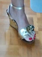 Schöne Sommer Schuhe / Pantolette von Tamaris Gr. 38 gold Hessen - Breuberg Vorschau