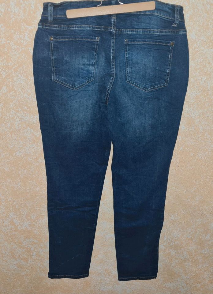 Damen Jeans Guess Levis Diesel Hilfiger Superdry Calvin Klein in Winsen (Luhe)