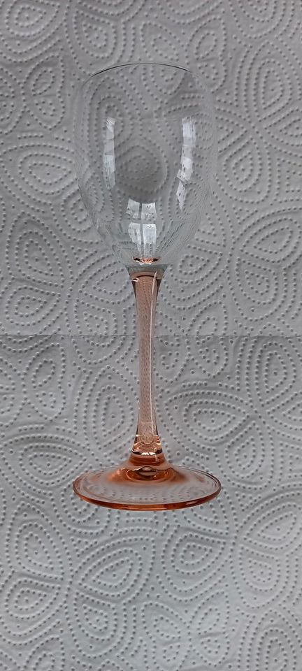 4 Weingläser Luminarc Rosé H18,8cm Stiel rosa (Weißwein/Roséwein) in Osnabrück