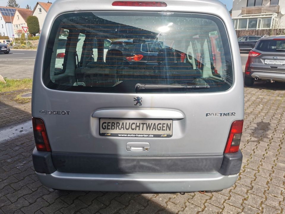 Peugeot Partner Premium Kombi 1,6/ Klima / 5 Sitzer in Niederwerrn