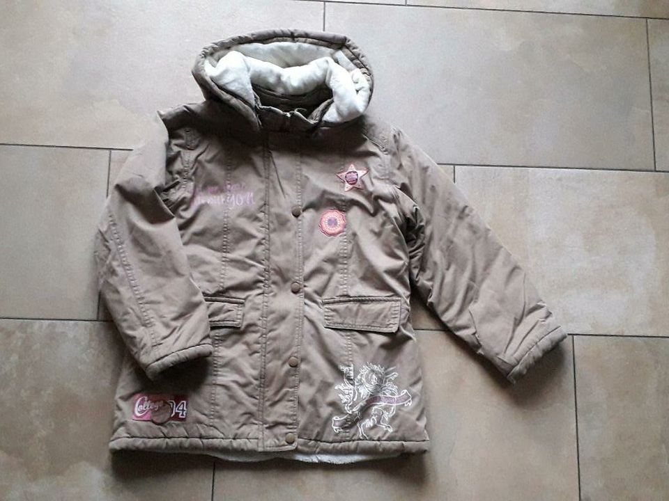 Winterjacke für Mädchen Gr. 134/140 beige in Großrinderfeld