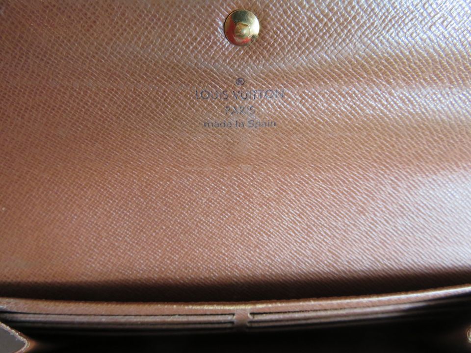 LOUIS VUITTON Sarah Monogram Geldbörse inkl. Box in Recklinghausen