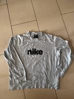 Langarmshirt leichter Pulli in grau von Nike, Gr. M Nordrhein-Westfalen - Herten Vorschau