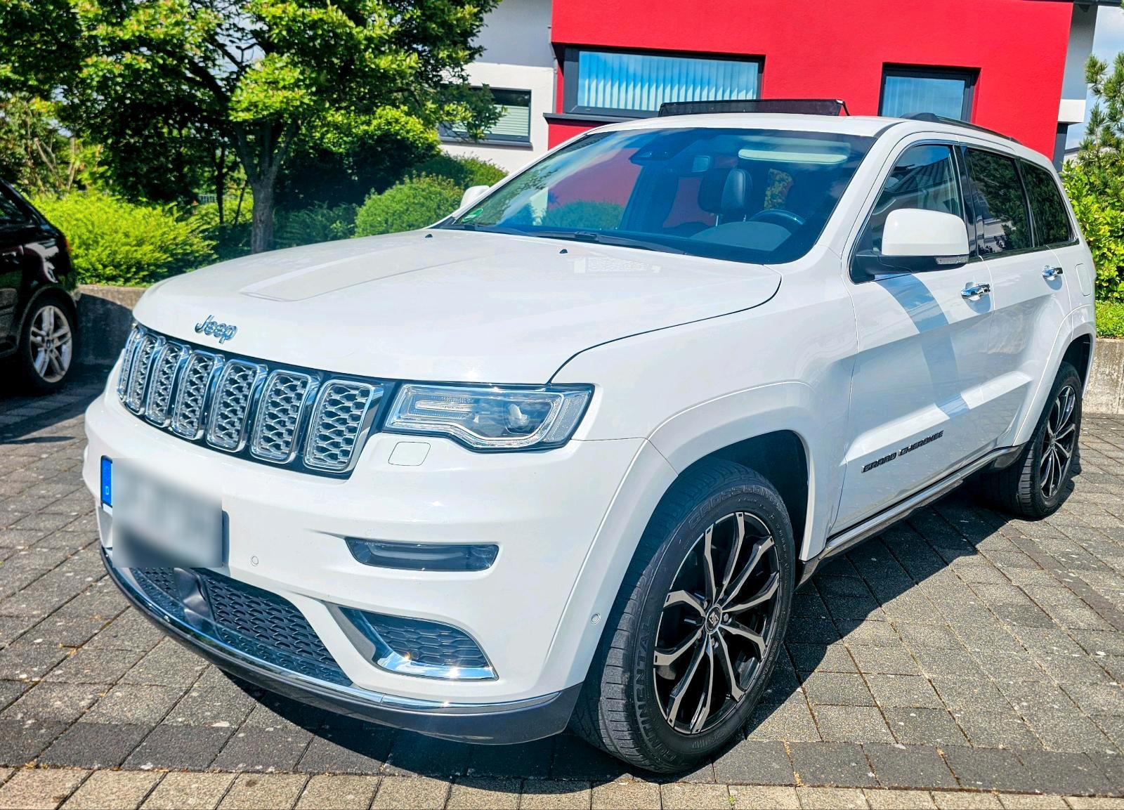 Abbildung des Autos Jepp Grad Cherokee  Summ…