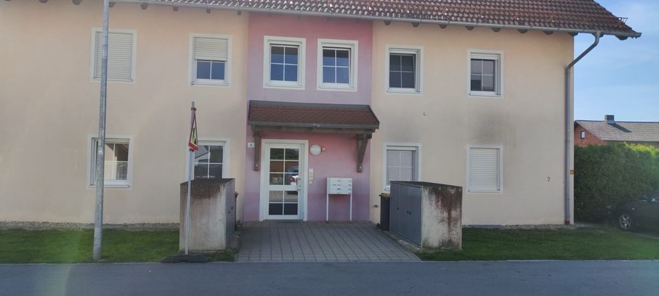 2- Zimmer EG Wohnung mit Terrasse und Stellplatz in Frontenhausen in Frontenhausen