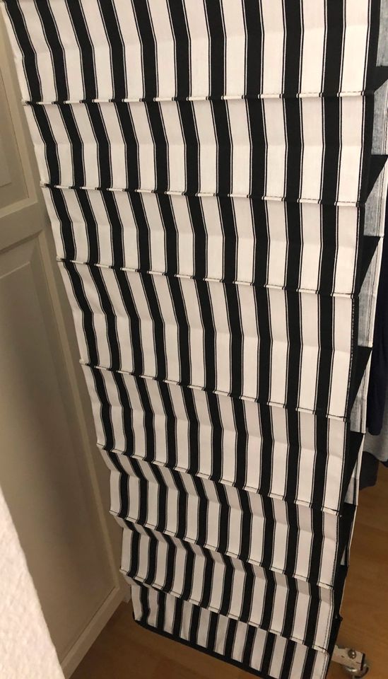 Ikea Aufbewahrung in schwarz/weiß in Velbert