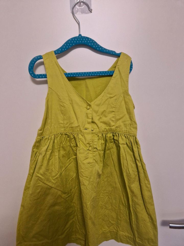 Vertbaudet kleid mädchen Sommer hellgrün 122 in Ortrand