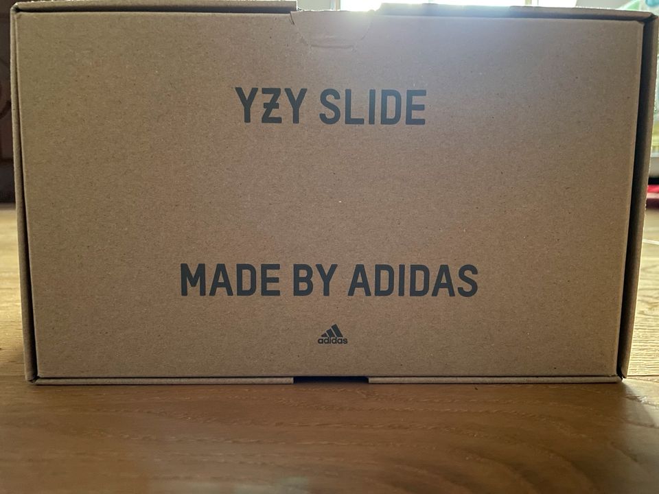 Adidas Yeezy Slide „Granite“/ US9/ EU43 in Colditz