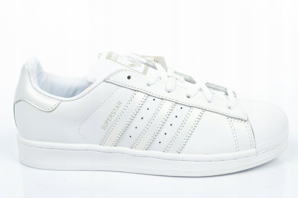 ADIDAS SUPERSTAR W Gr 39 1/3 EU;UK6;NEU!OVP!UVP99€ jetzt nur 79€ in Köln