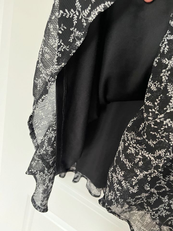 Schwarzes Kleid yessica damen 46 in Dötlingen