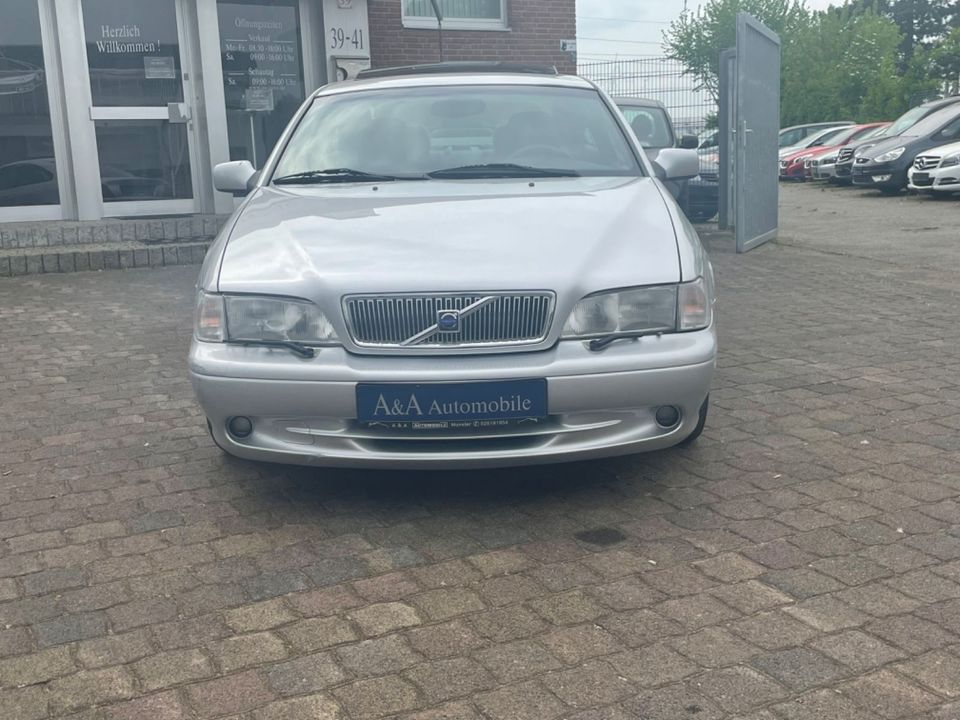 Volvo C70 2.4T Coupe Comfort in Mecklenbeck