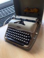 "Thriumph Perfekt" Schreibmaschine mit Koffer Bayern - Elchingen Vorschau