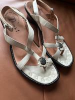 Think! Sandalen Sandaletten Creme Gr.38 Niedersachsen - Meine Vorschau