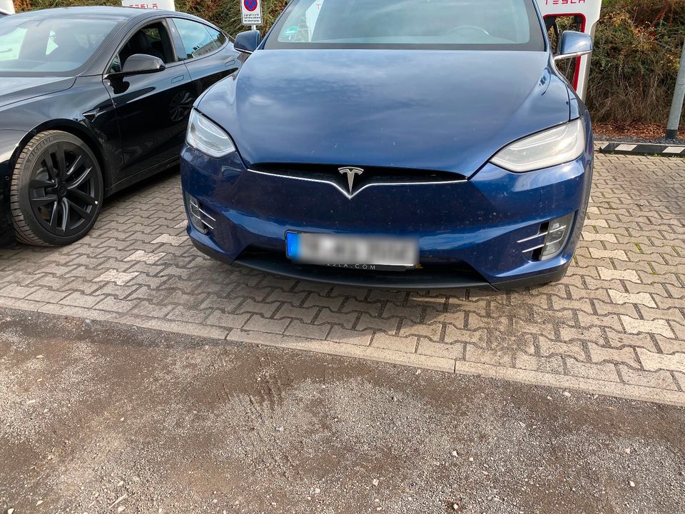 Tesla Model X 100 D in Trier