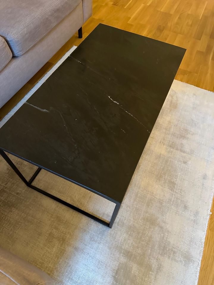 Couch-Tisch mit Marmorplatte 200€ VB in München