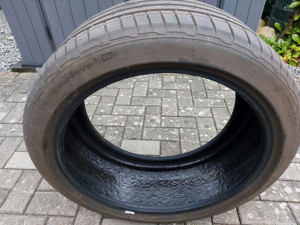 ID Buzz 235/45R21 u. 265/40R21 Sommerreifen nur kurz gefahren in Harsefeld