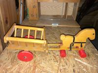 Pferd mit Wagen Holzspielzeug DDR Sachsen - Neukirchen/Erzgeb Vorschau