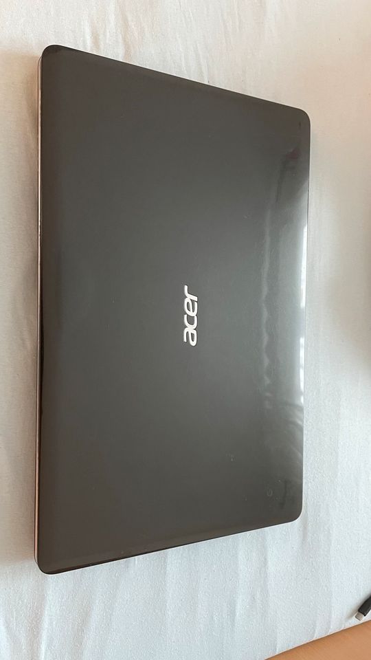 Asus Aspire E1 Defekt in Kornwestheim