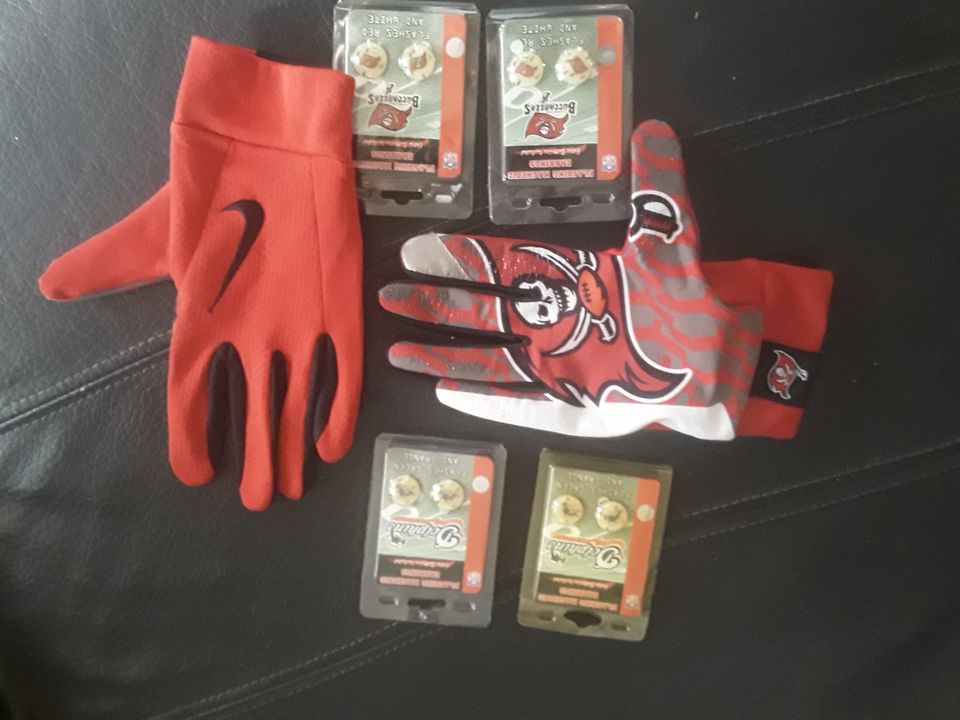 NFL NIKE Tampa Bay Buccaneers XXL Handschuhe + 4 x 2 Blinker OVP in Hessen  - Bad Homburg | eBay Kleinanzeigen ist jetzt Kleinanzeigen