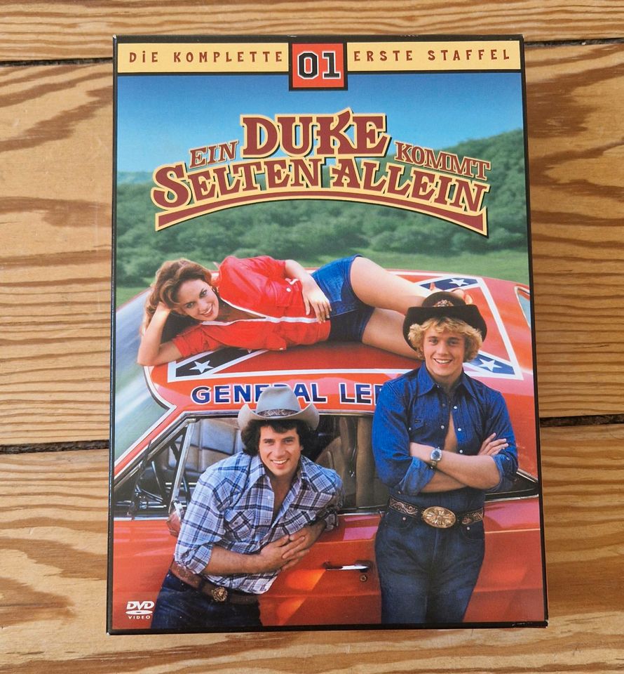 Ein Duke kommt selten allein - Staffel 1 DVD in Hamburg