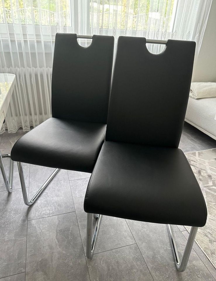 Esszimmerstühle in schwarz in Weinsberg