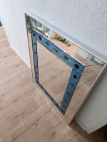 Schöner massiver Spiegel zu verkaufen Nordrhein-Westfalen - Stolberg (Rhld) Vorschau